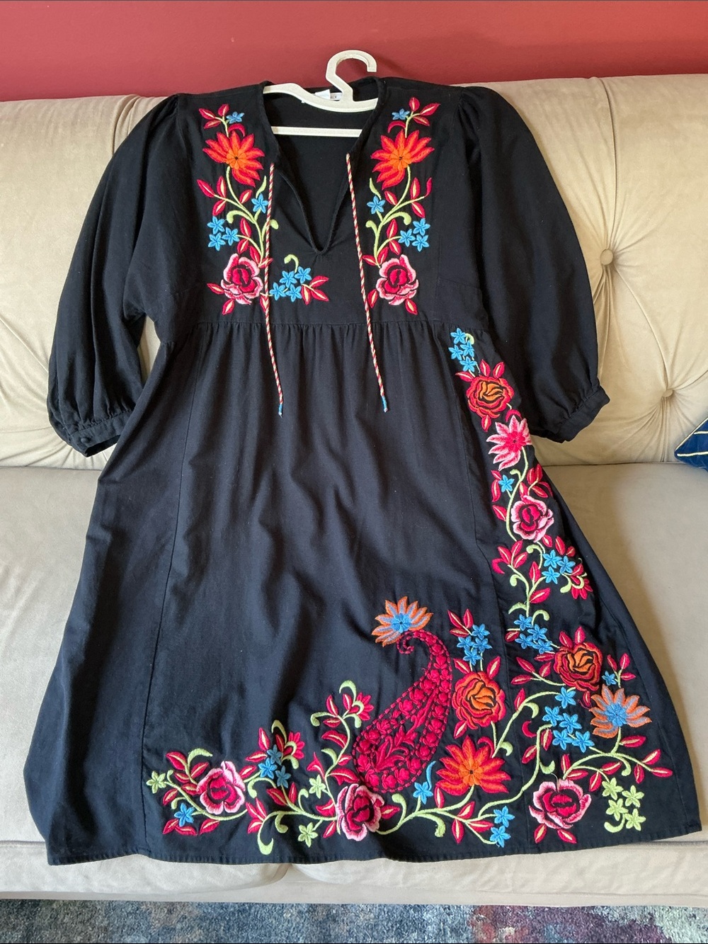Velvet by Graham & Spencer Black Embroidered Floral Midi Dress